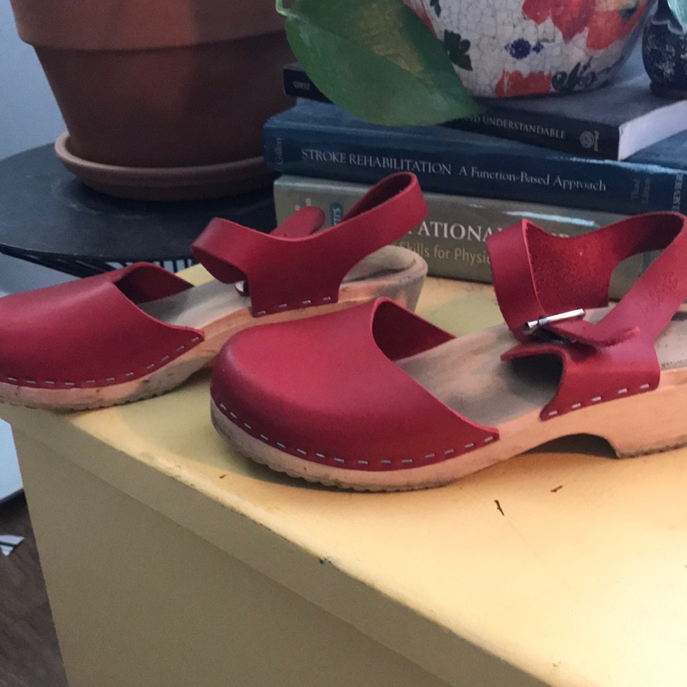 Red Lotta Clogs size 38